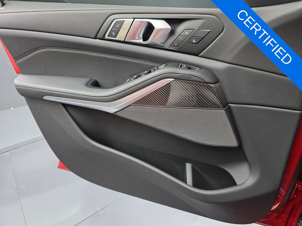 Used 2026 BMW X5 M60i w/ Executive Package image 25