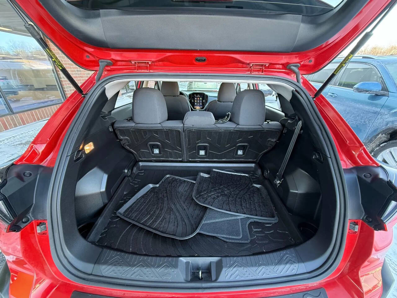 Used 2025 Subaru Crosstrek 2.0i Premium image 21