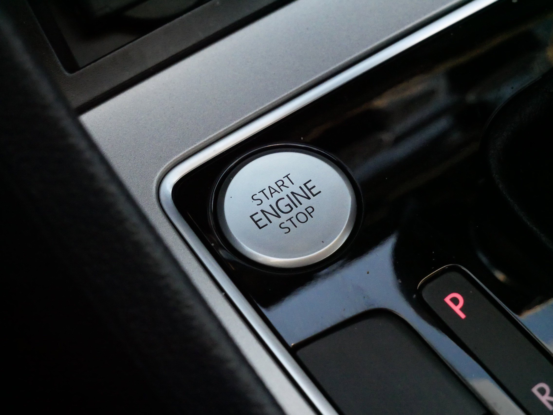 Certified 2020 Volkswagen Passat 2.0T SE w/ Sunroof Package image 27