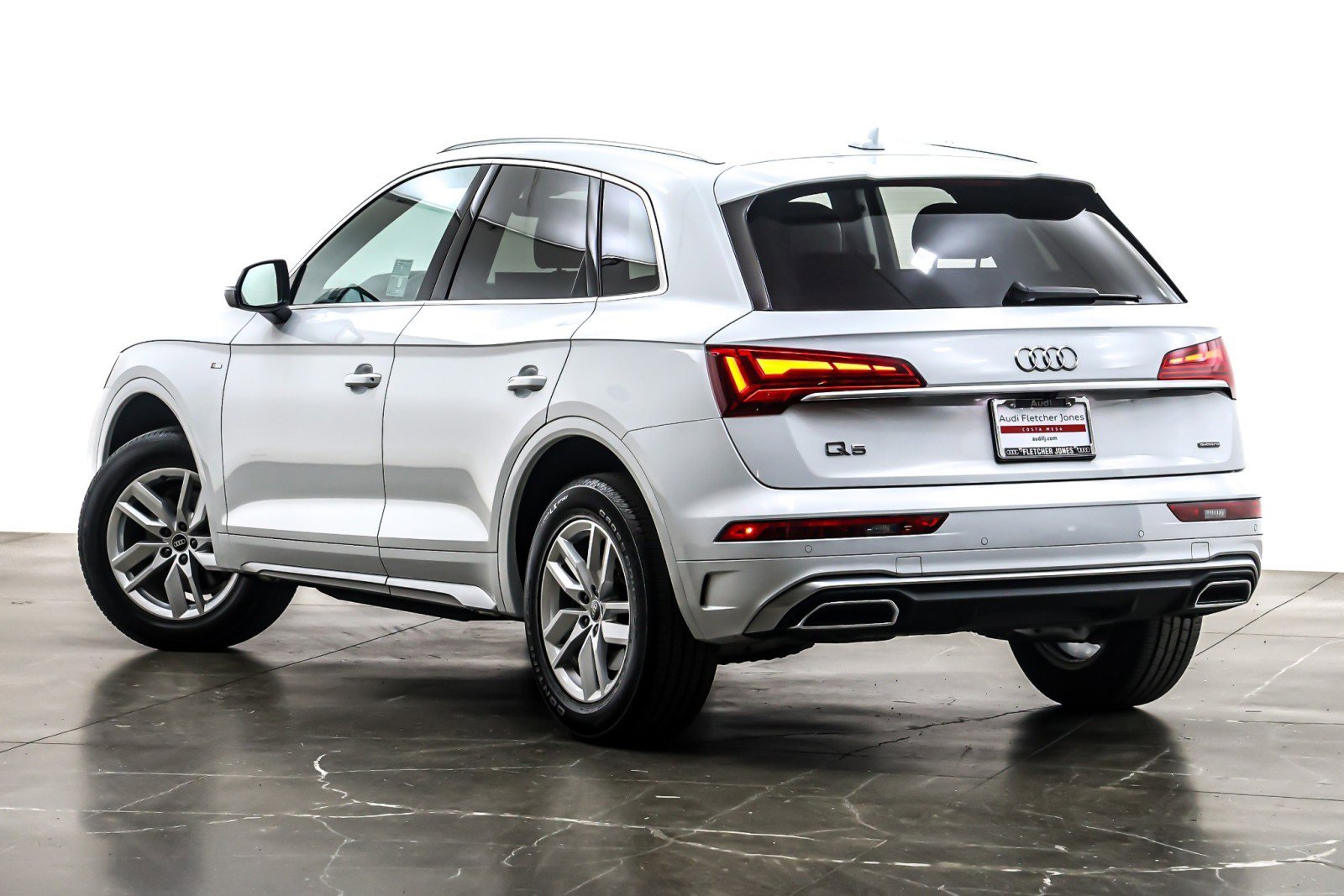 Used 2022 Audi Q5 2.0T Premium w/ Convenience Package image 12