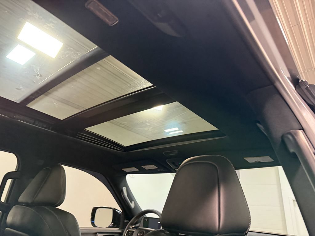 Used 2026 Nissan Armada PRO-4X AWD/4WD image 17