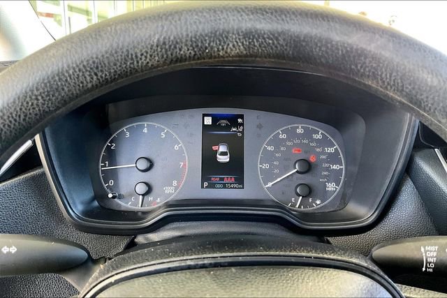 Used 2025 Toyota Corolla LE image 12
