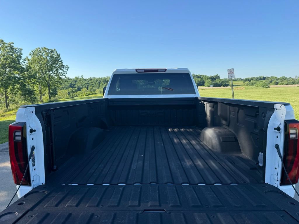 Used 2024 GMC Sierra 3500 SLT w/ LPO, GMC Protection Package AWD/4WD image 6