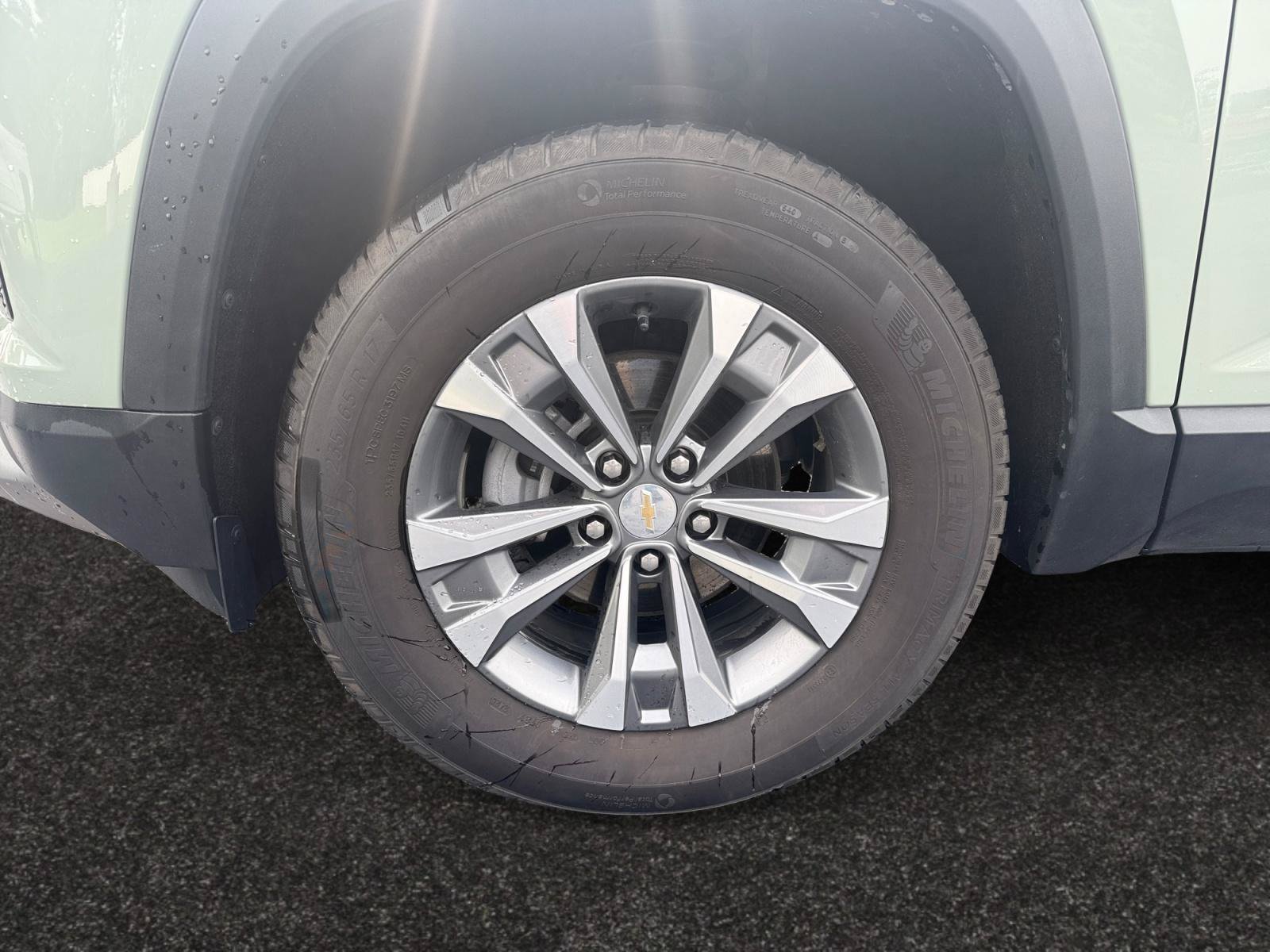 Used 2026 Chevrolet Equinox LT w/ Convenience Package II AWD/4WD image 14