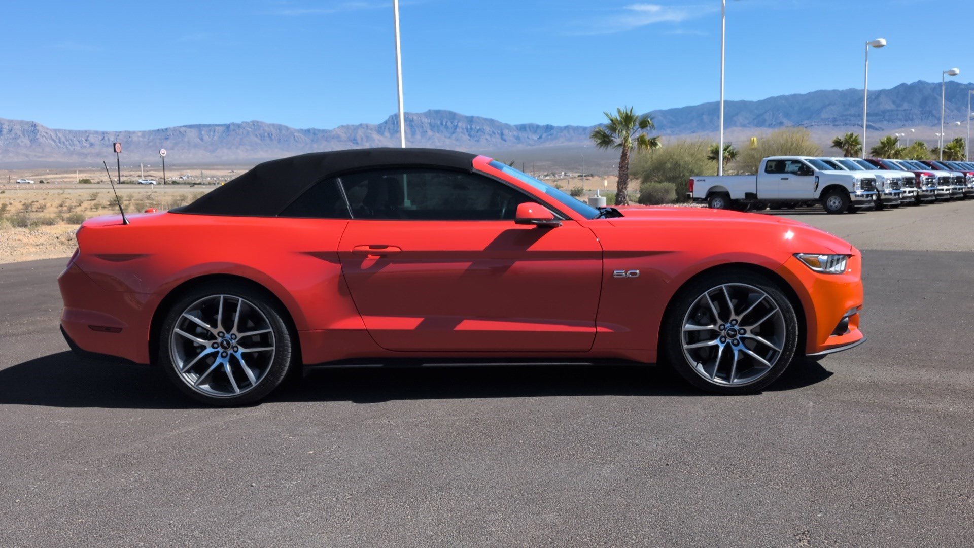 Used 2016 Ford Mustang GT Premium RWD image 2
