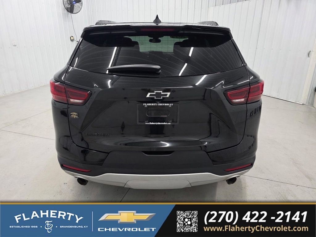 Used 2023 Chevrolet Blazer LT w/ Convenience Package FWD image 4