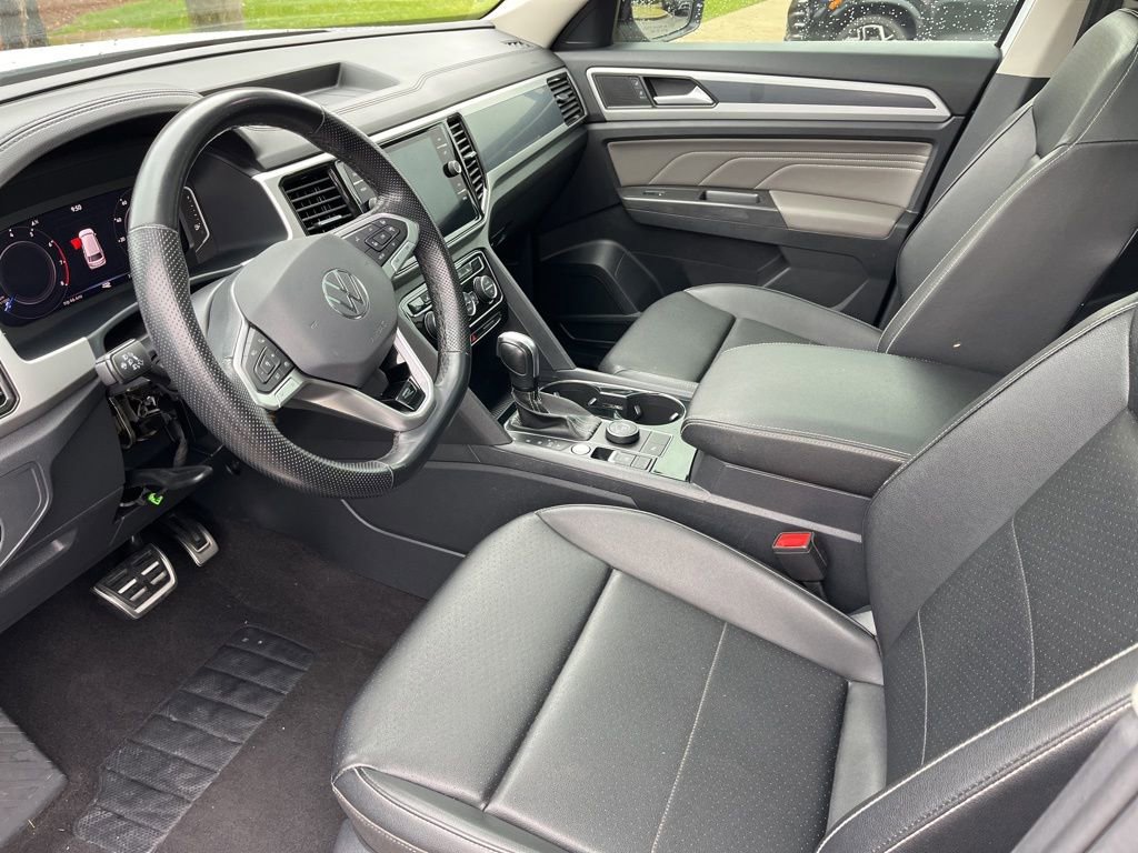 Used 2023 Volkswagen Atlas SEL R-Line image 14