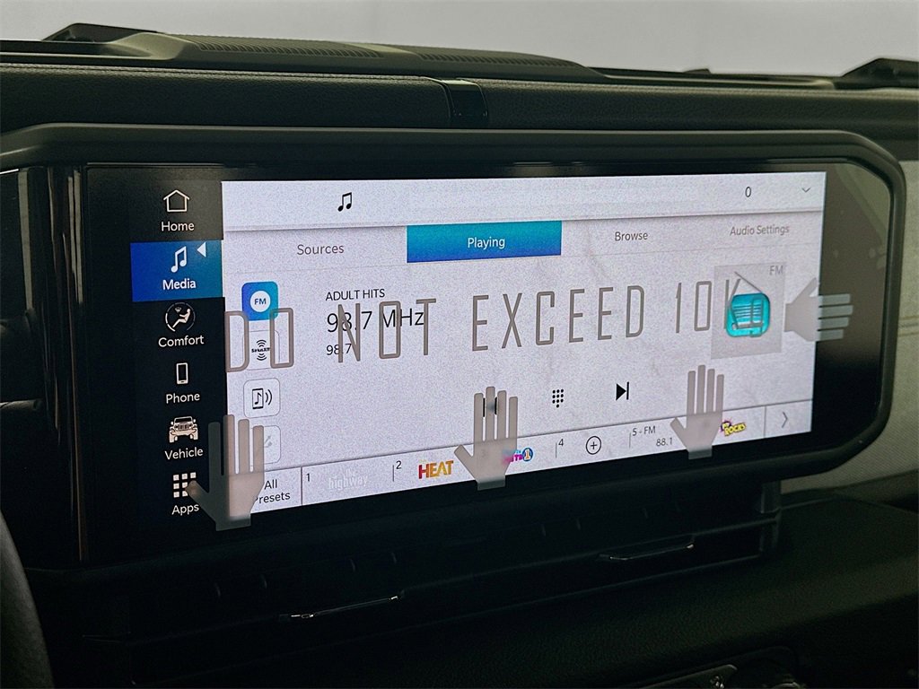 New 2026 Jeep Gladiator Sport image 13