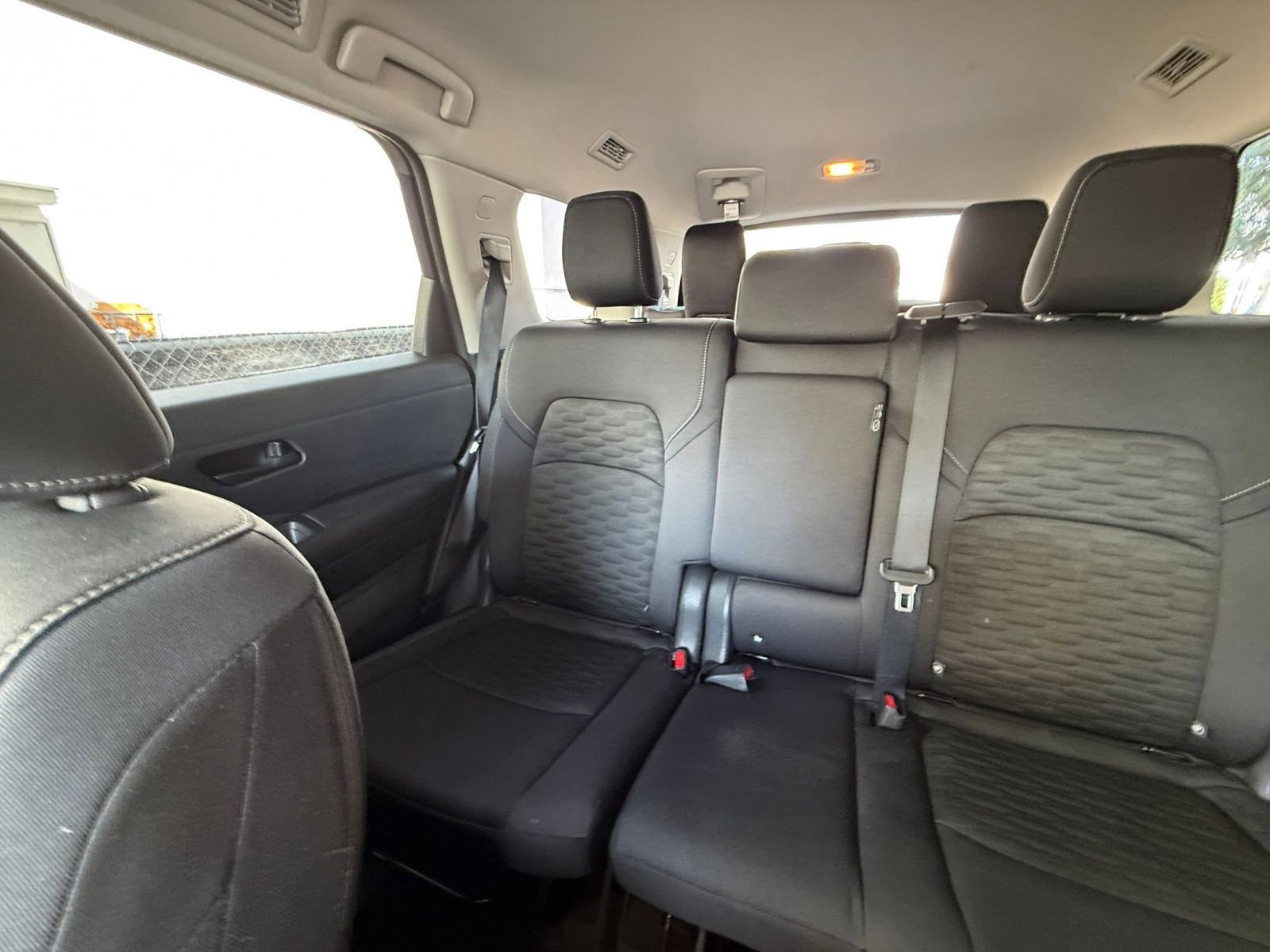 Used 2025 Nissan Pathfinder SV image 42