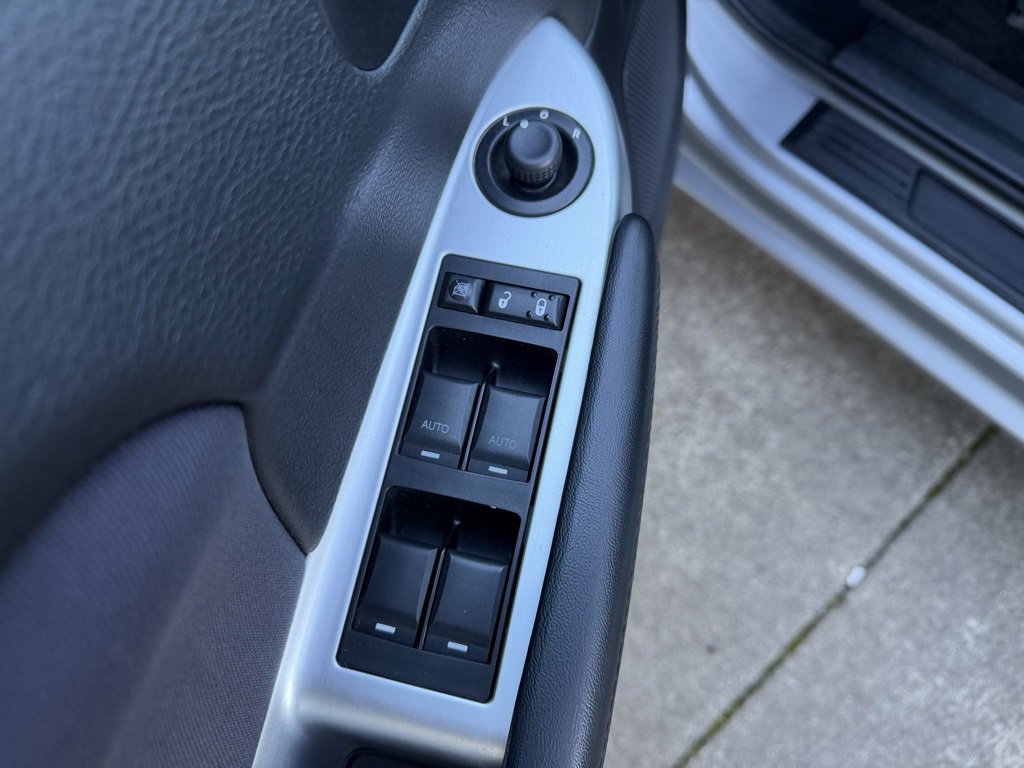 Used 2013 Chrysler 200 Touring image 13