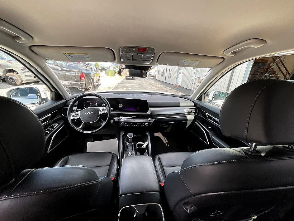 Used 2023 Kia Telluride LX image 27