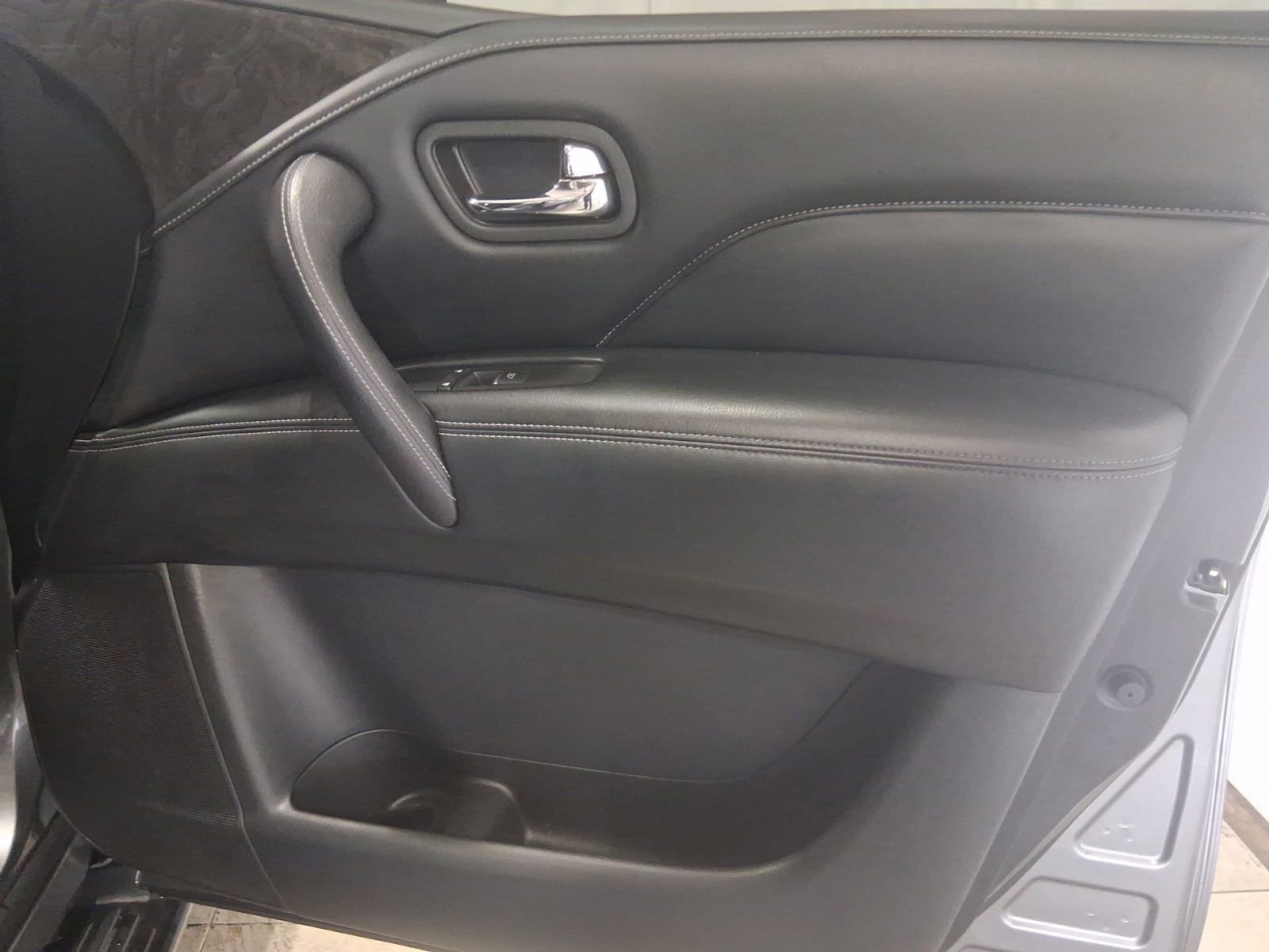 Used 2021 INFINITI QX80 Luxe RWD image 18