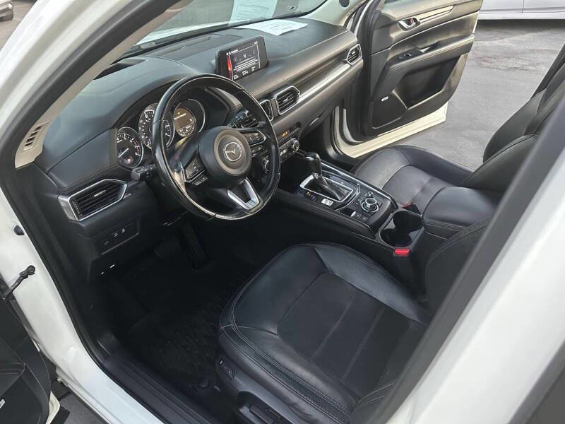 Used 2018 MAZDA CX-5 Grand Touring w/ Premium Package image 13