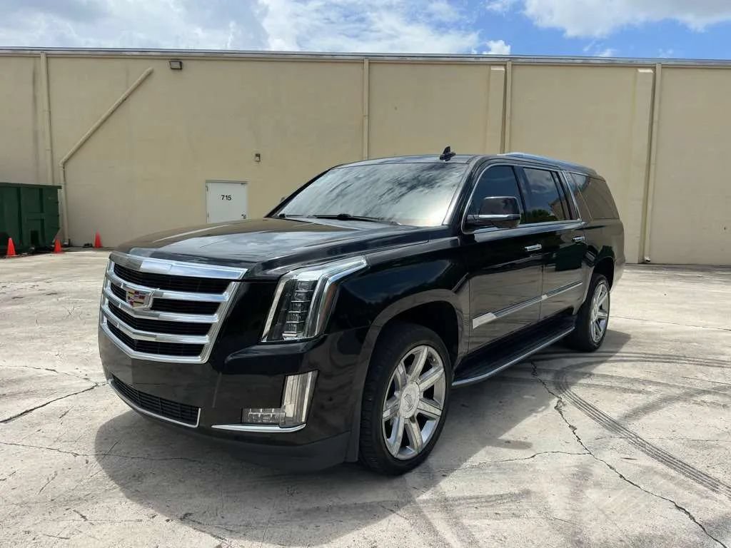 Used 2019 Cadillac Escalade ESV Luxury RWD image 1