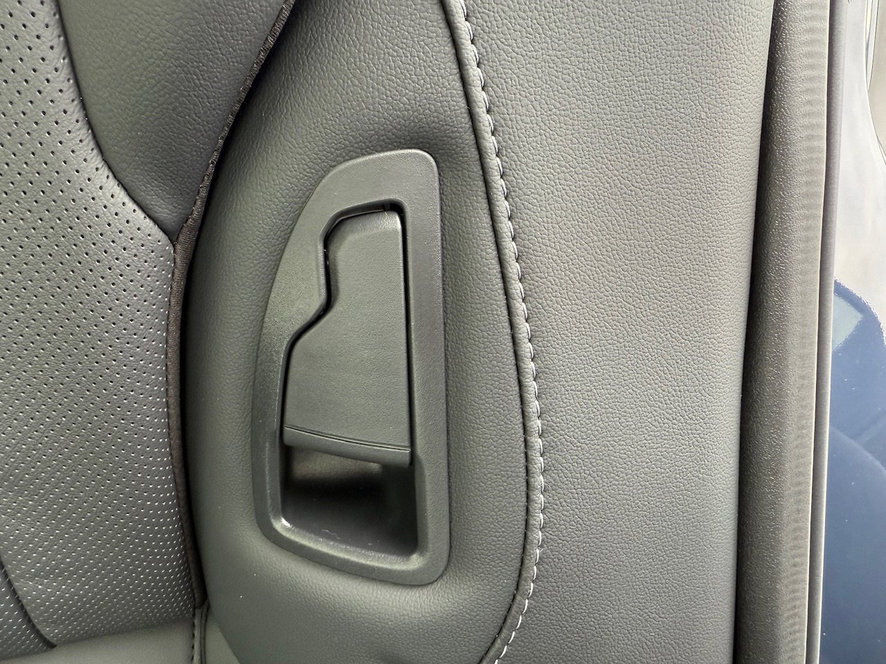 New 2025 Subaru Outback Limited XT image 44