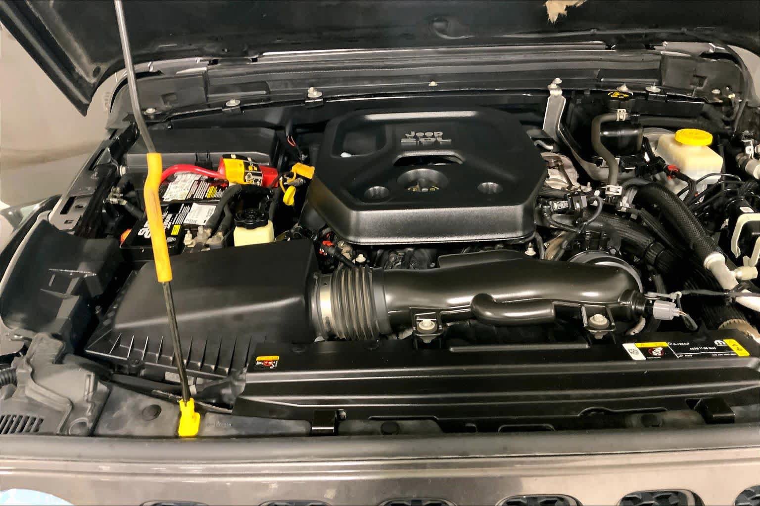 Used 2021 Jeep Wrangler Unlimited Rubicon AWD/4WD image 30