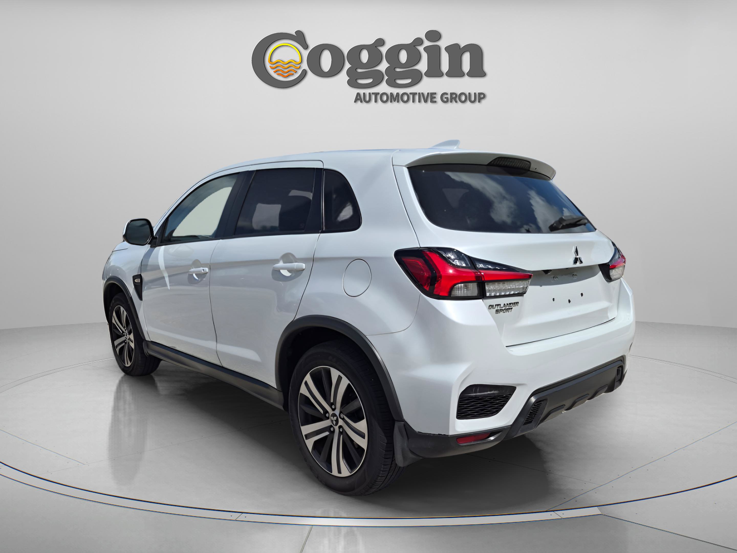 Used 2022 Mitsubishi Outlander Sport ES FWD image 4