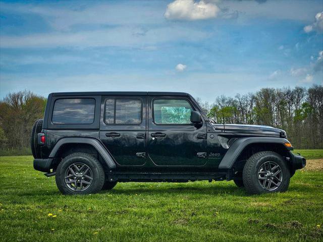 Certified 2025 Jeep Wrangler Unlimited Sport AWD/4WD image 2