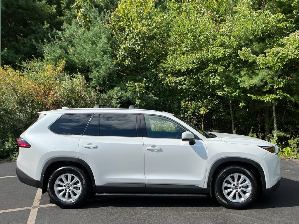 Certified 2025 Toyota Grand Highlander AWD image 6
