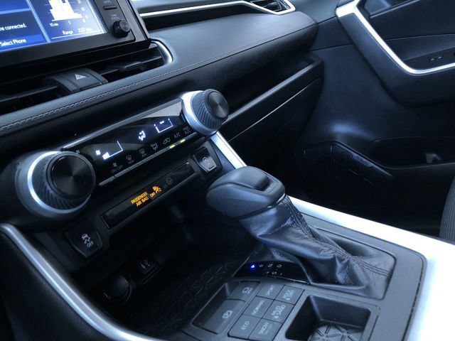 Certified 2019 Toyota RAV4 LE w/ All Weather Liner Package AWD/4WD image 29