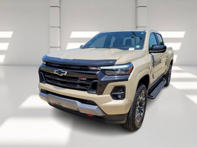 Used 2023 Chevrolet Colorado Z71 w/ Z71 Convenience Package 2