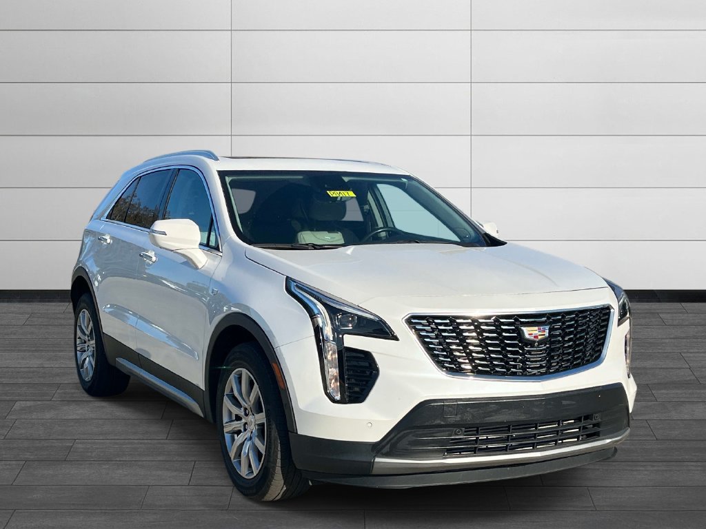 Certified 2023 Cadillac XT4 Premium Luxury w/ Enhanced Visibility Package FWD image 7