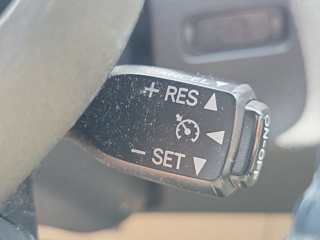 Used 2009 Toyota Prius w/ Pkg 6 FWD image 12