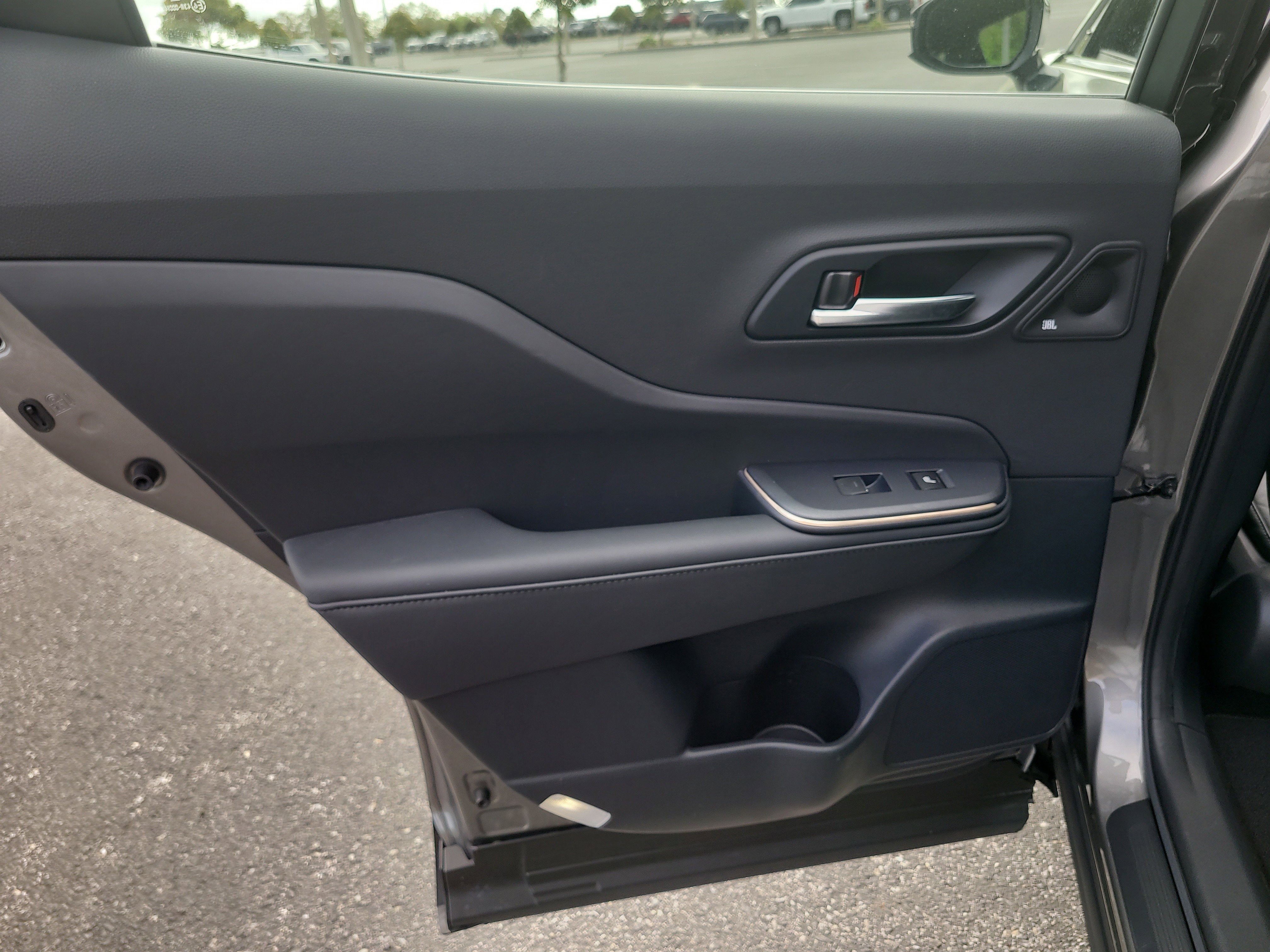 Certified 2023 Toyota Crown Limited image 11