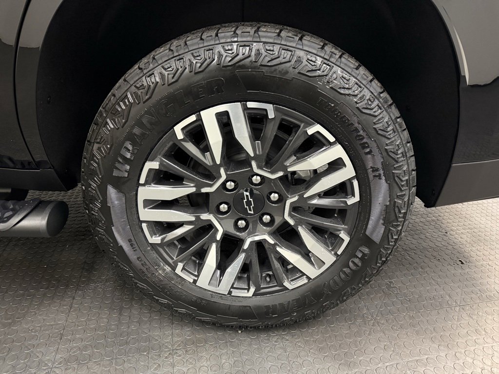 New 2026 Chevrolet Tahoe Z71 w/ Z71 Off-Road Package image 12