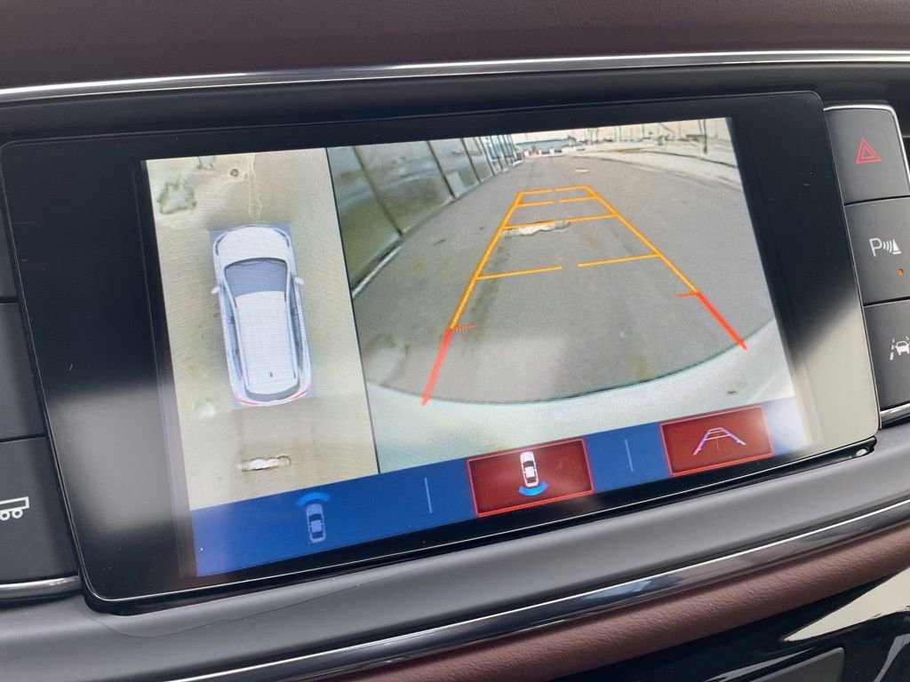 Used 2018 Buick Enclave Avenir w/ Avenir Technology Package image 23