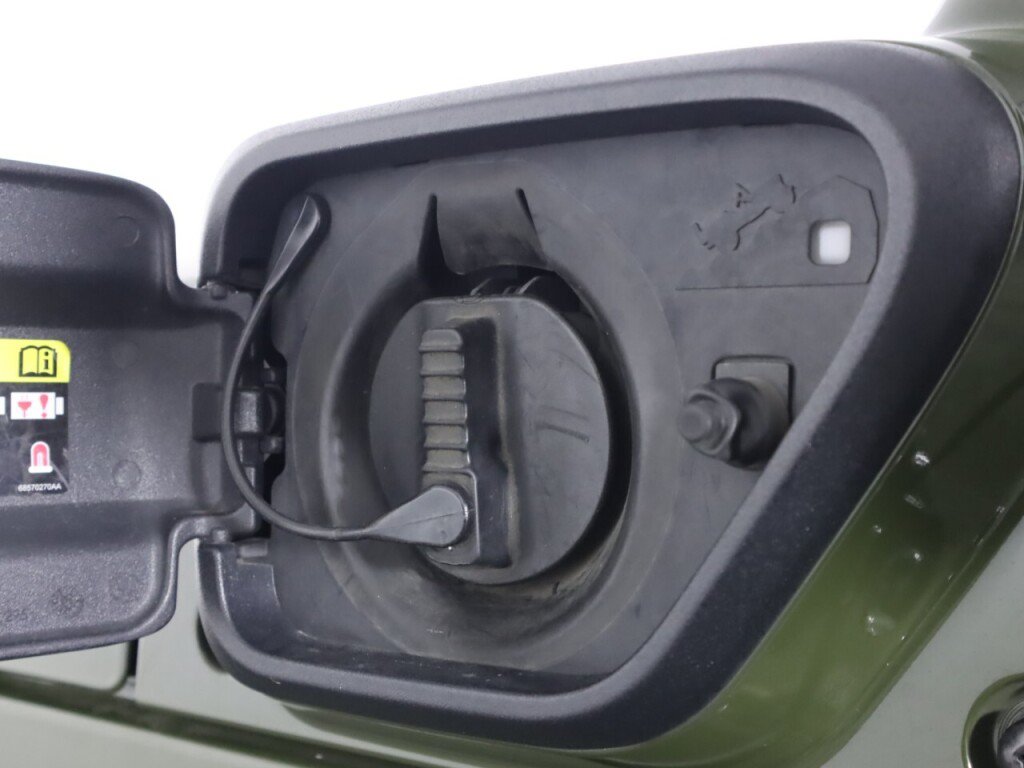 Used 2023 Jeep Wrangler Unlimited AWD/4WD image 37