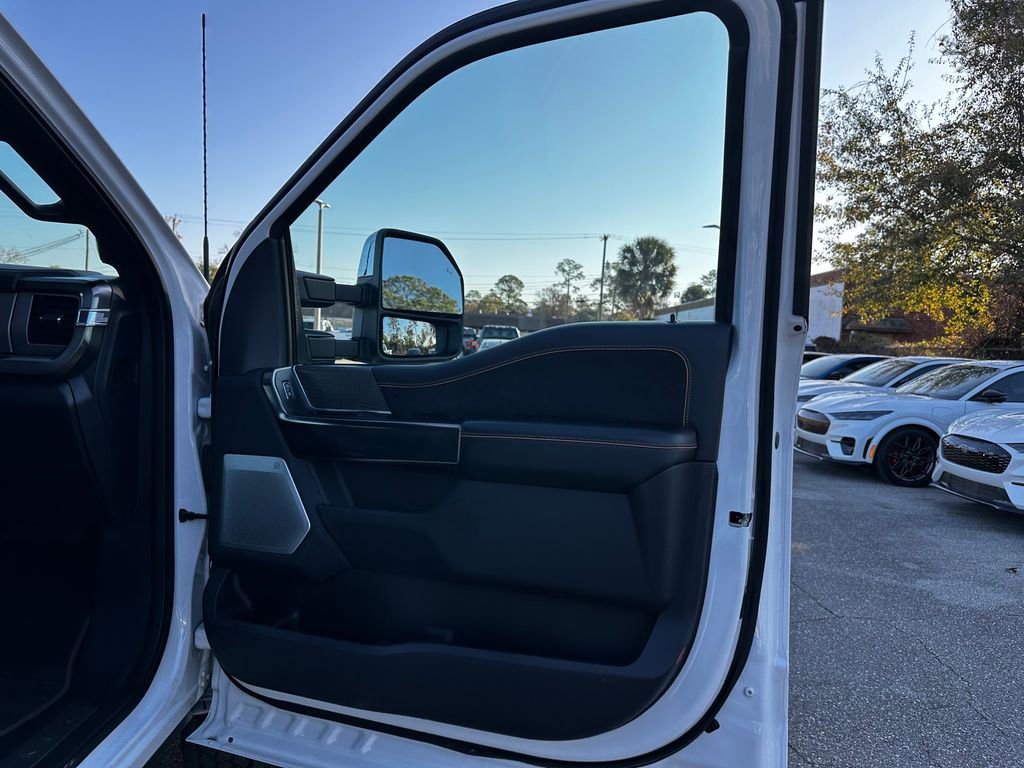 Used 2024 Ford F350 Platinum image 40