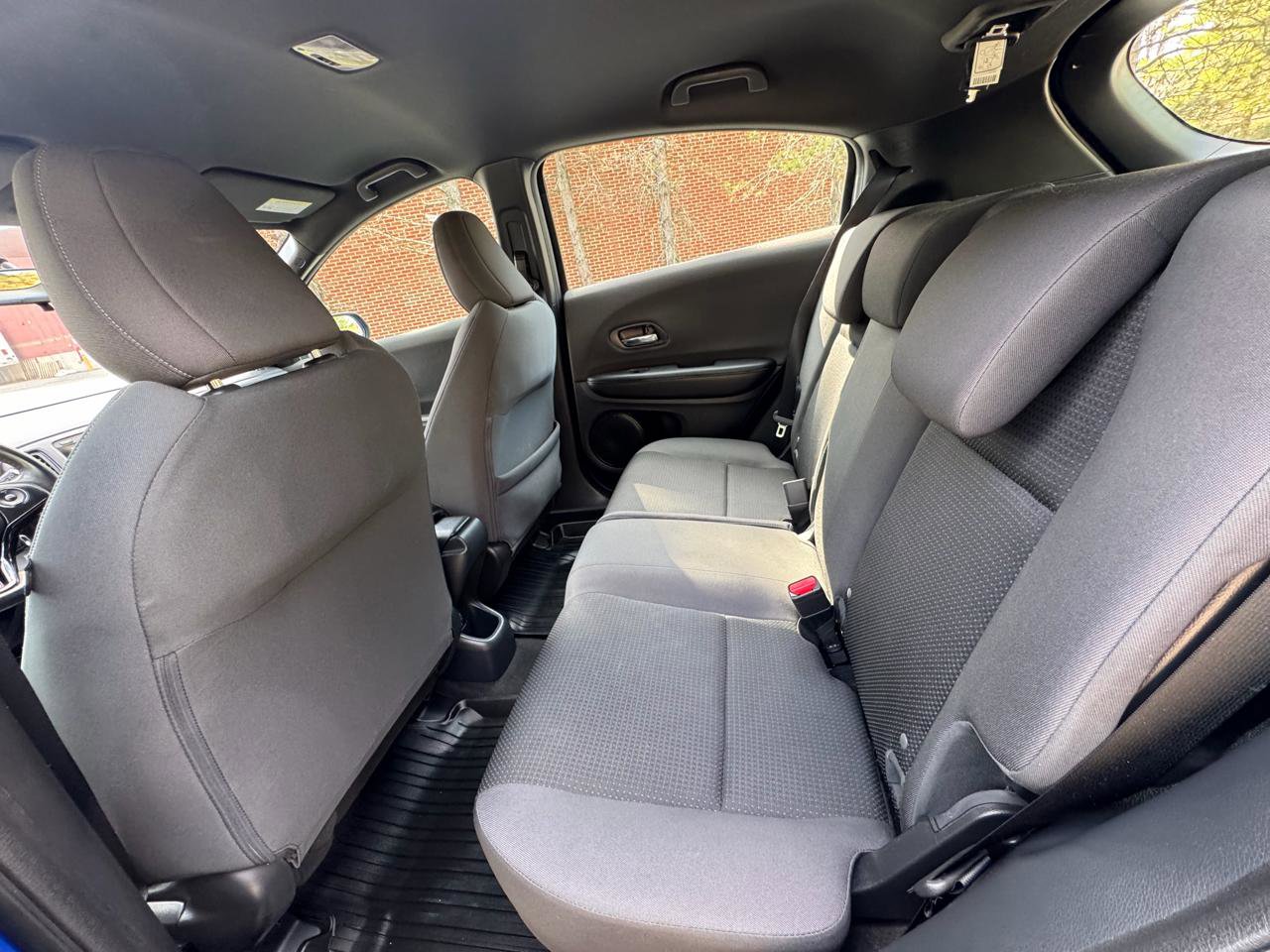 Used 2019 Honda HR-V Sport image 9