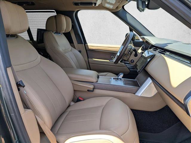 Used 2025 Land Rover Range Rover Autobiography AWD/4WD image 17
