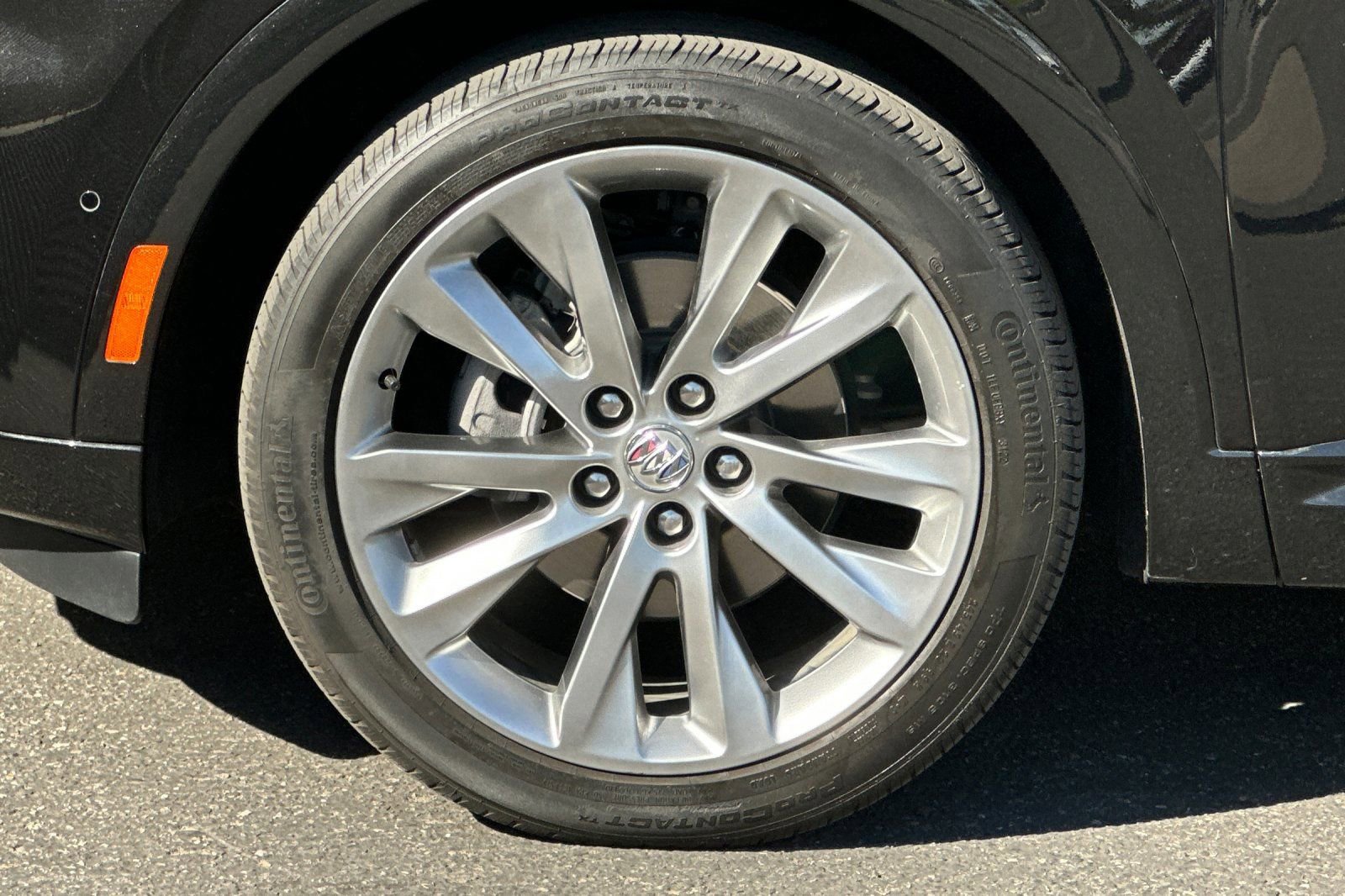 Certified 2023 Buick Envision Avenir image 28