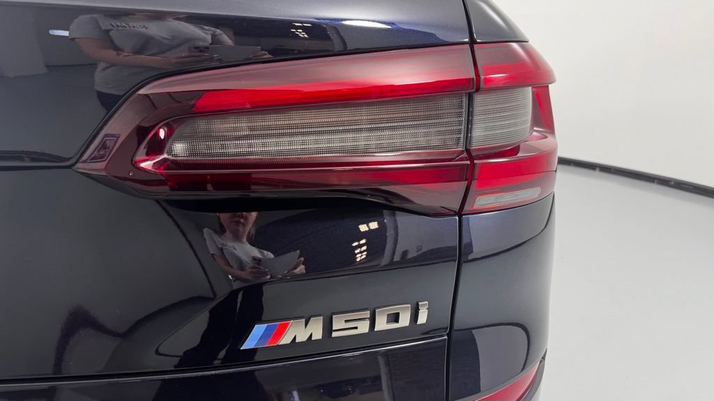 Used 2021 BMW X5 M50i w/ Executive Package AWD/4WD image 7