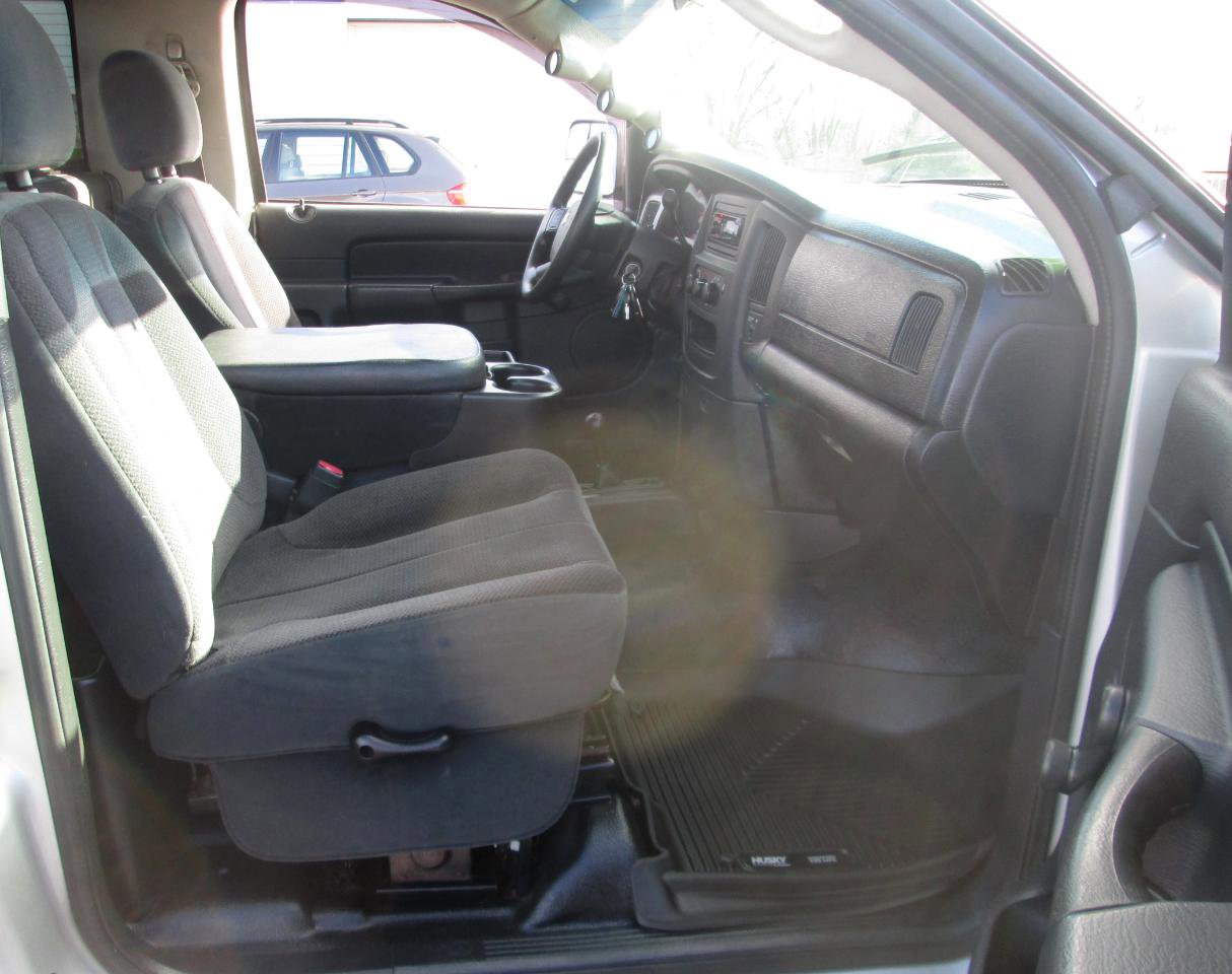 Used 2004 Dodge Ram 2500 Truck ST w/ Trailer Tow Group image 12