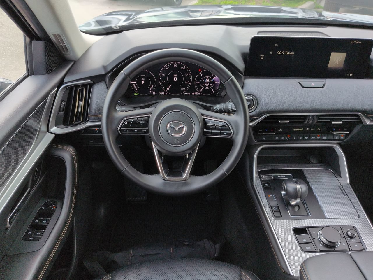 Used 2025 MAZDA CX-90 Plug-In Hybrid w/ Preferred AWD/4WD image 16
