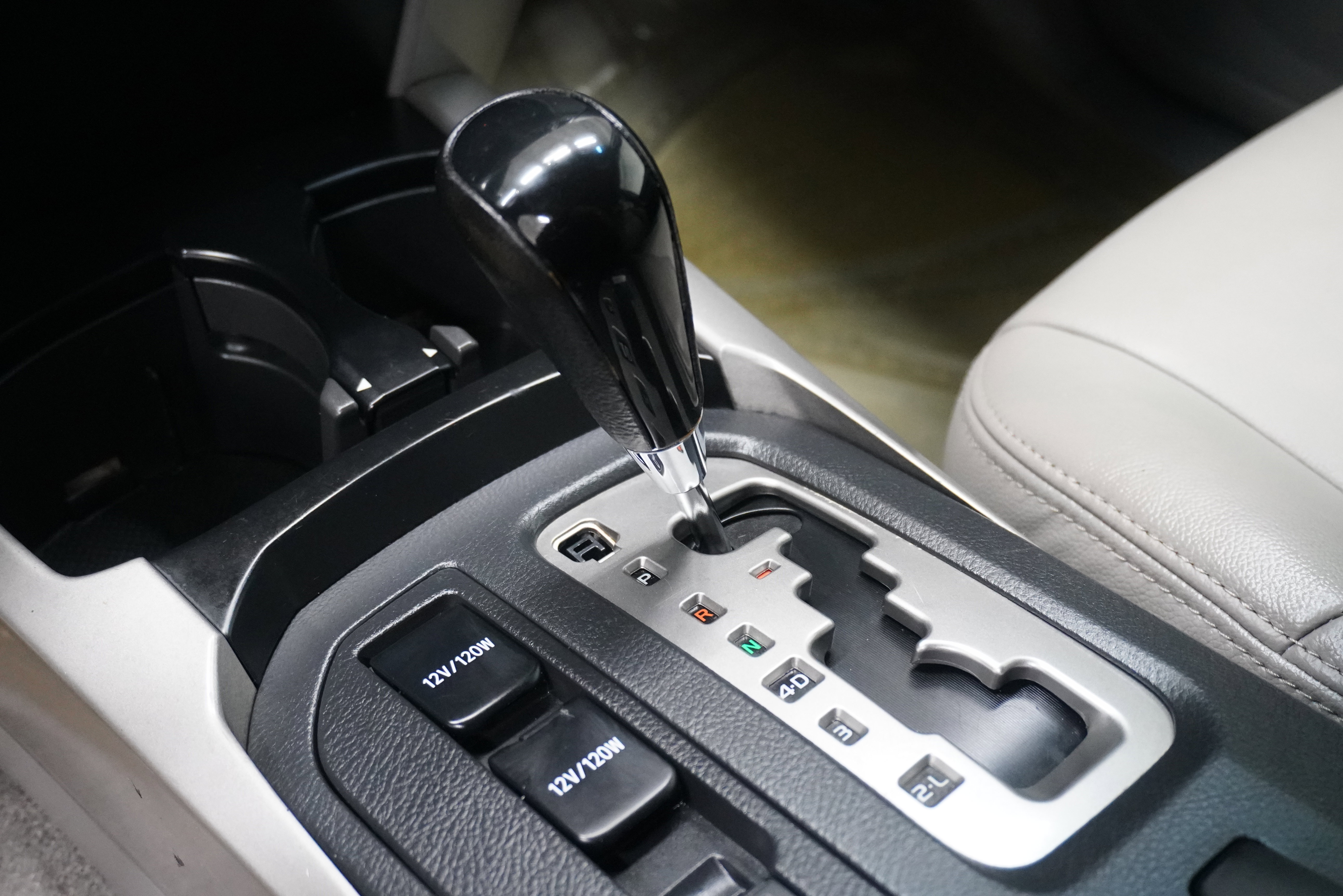 Used 2009 Toyota 4Runner SR5 image 15