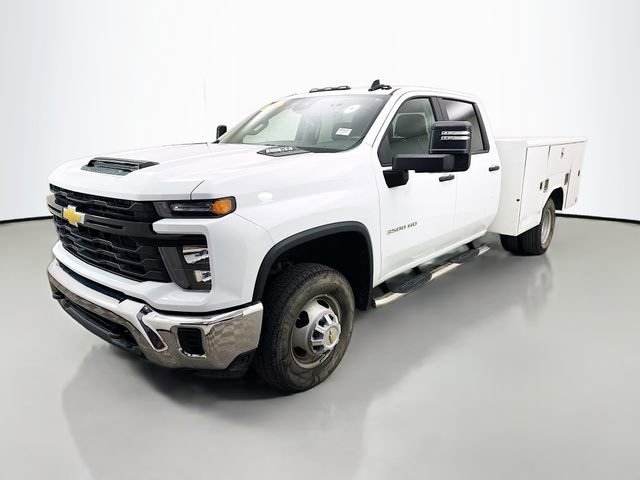 Used 2024 Chevrolet Silverado 3500 W/T w/ WT Convenience Package image 3