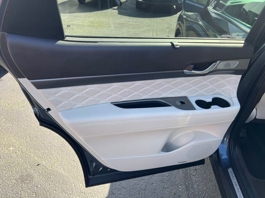 Used 2020 Hyundai Palisade Limited image 15