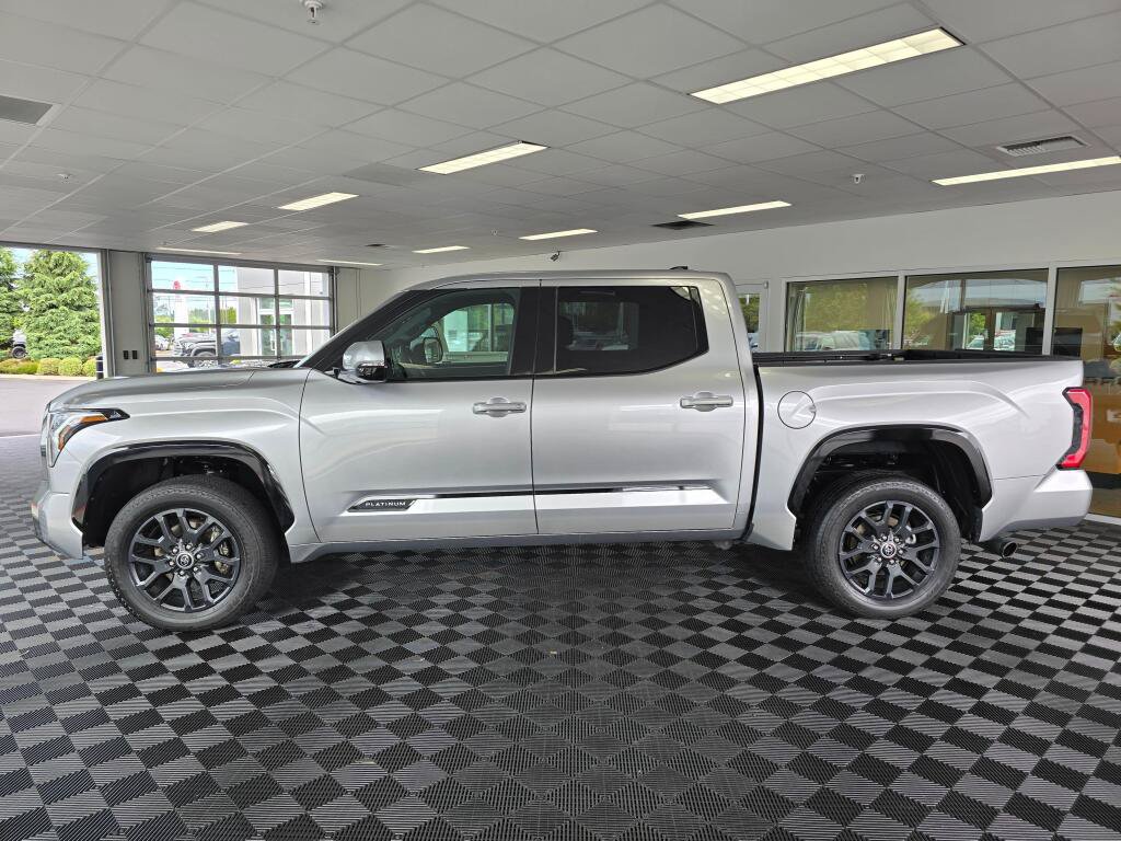 Used 2023 Toyota Tundra Platinum AWD/4WD image 6