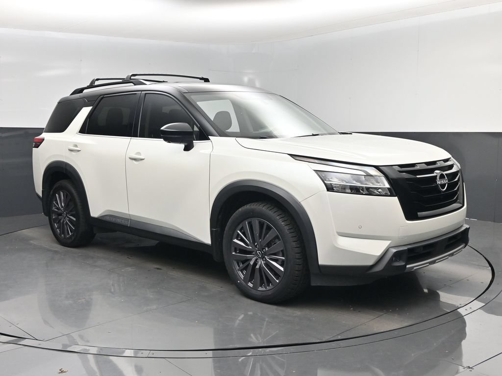 Used 2023 Nissan Pathfinder SL w/ SL Premium Package
