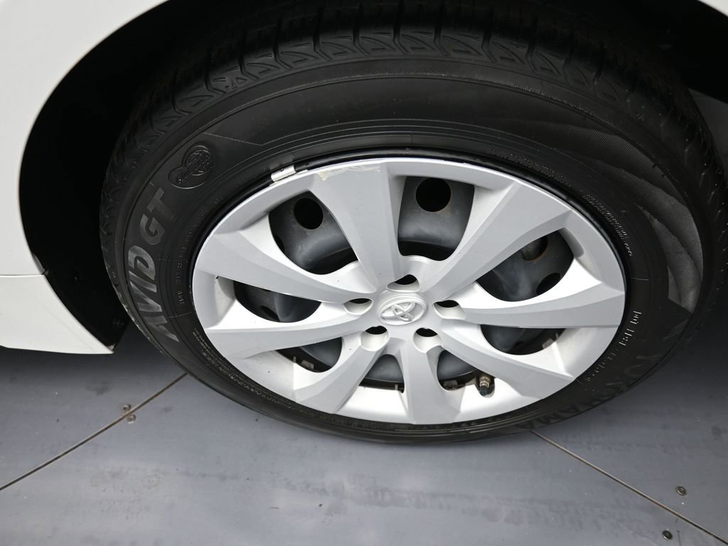 Certified 2022 Toyota Corolla LE FWD image 15