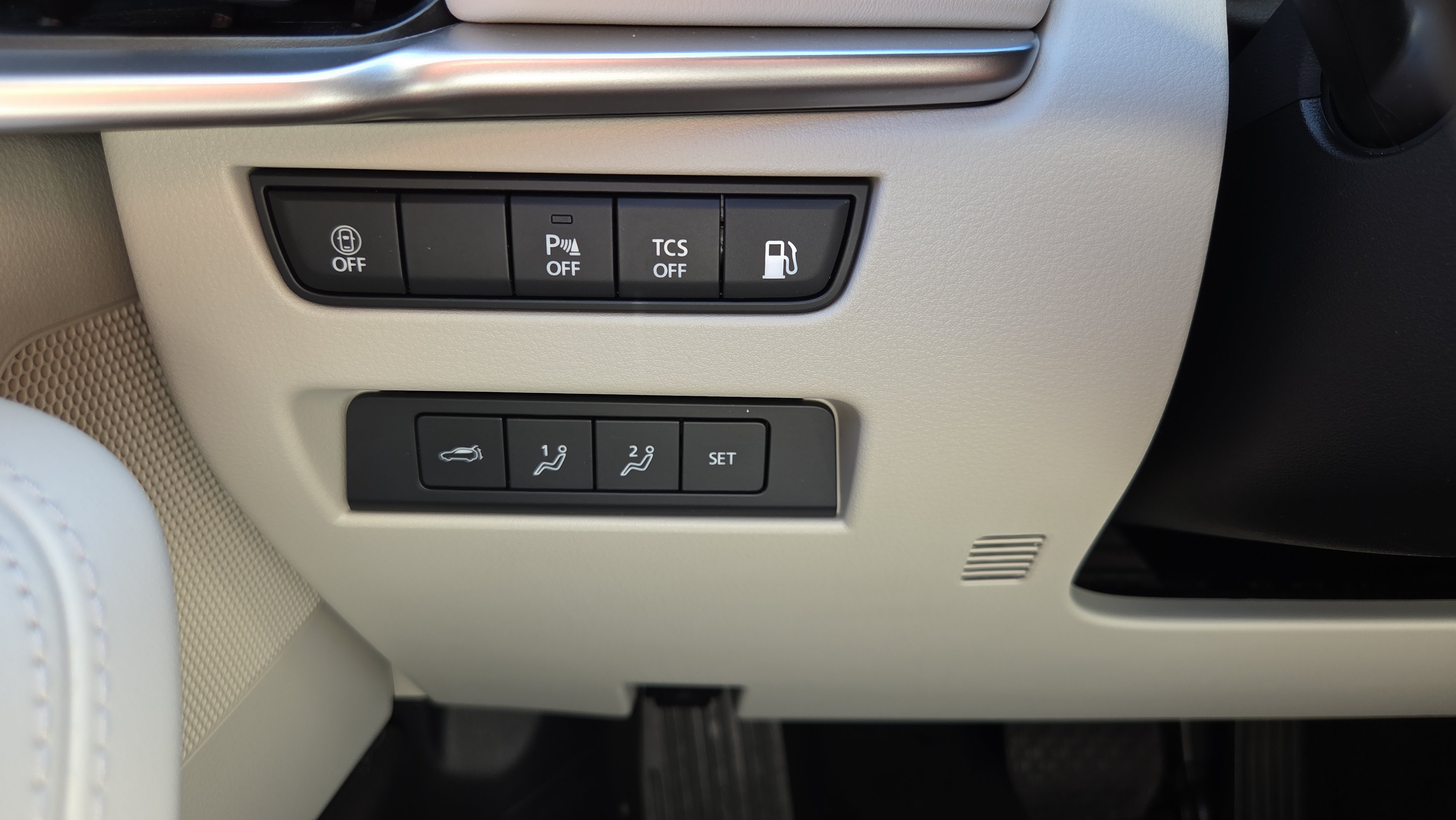 Used 2025 MAZDA CX-90 Plug-In Hybrid w/ Premium Plus AWD/4WD image 27