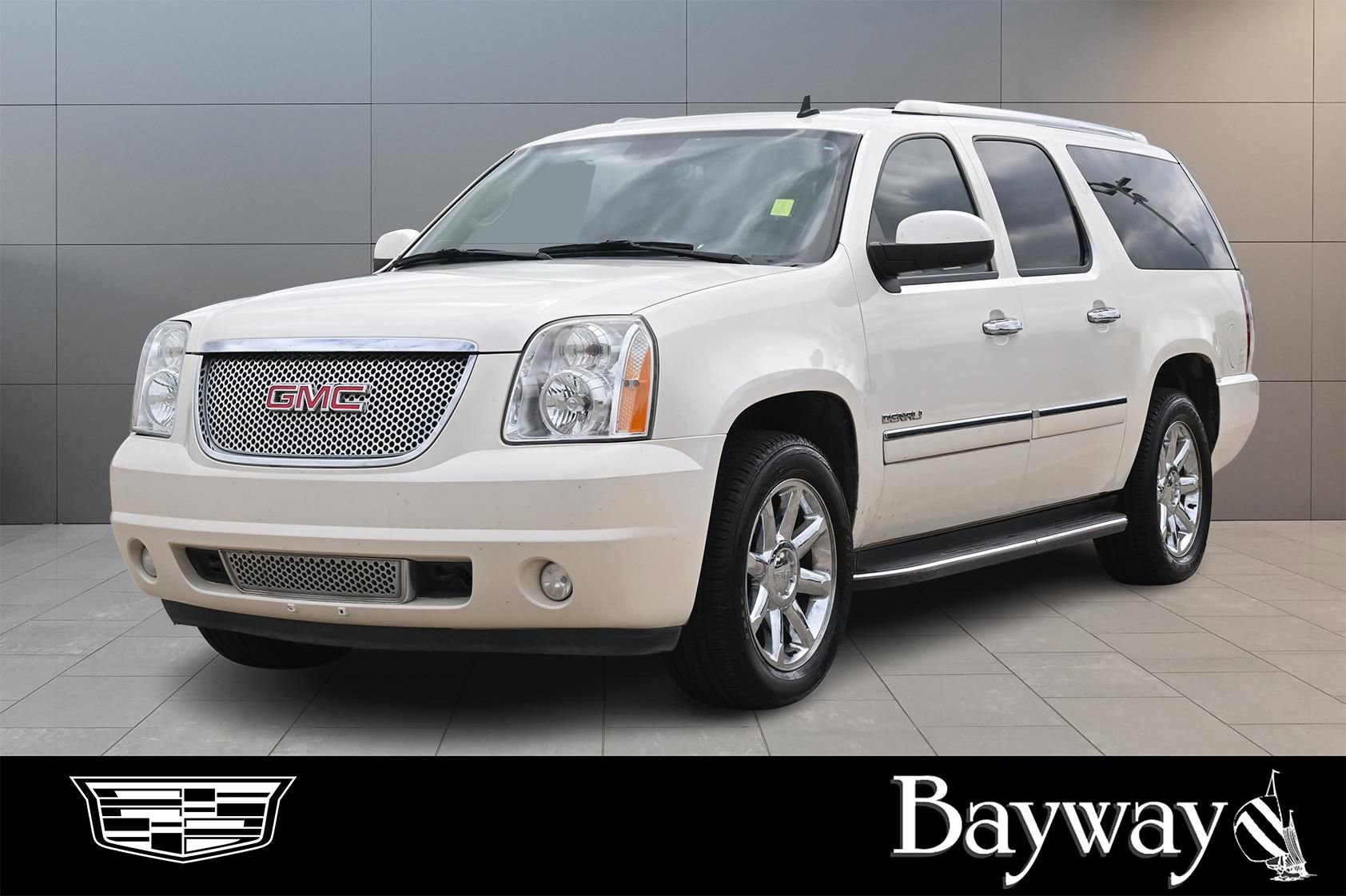 Used 2013 GMC Yukon XL Denali RWD image 1