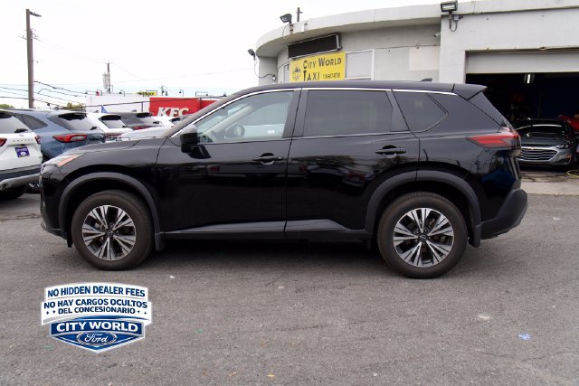 Used 2023 Nissan Rogue SV AWD/4WD image 7