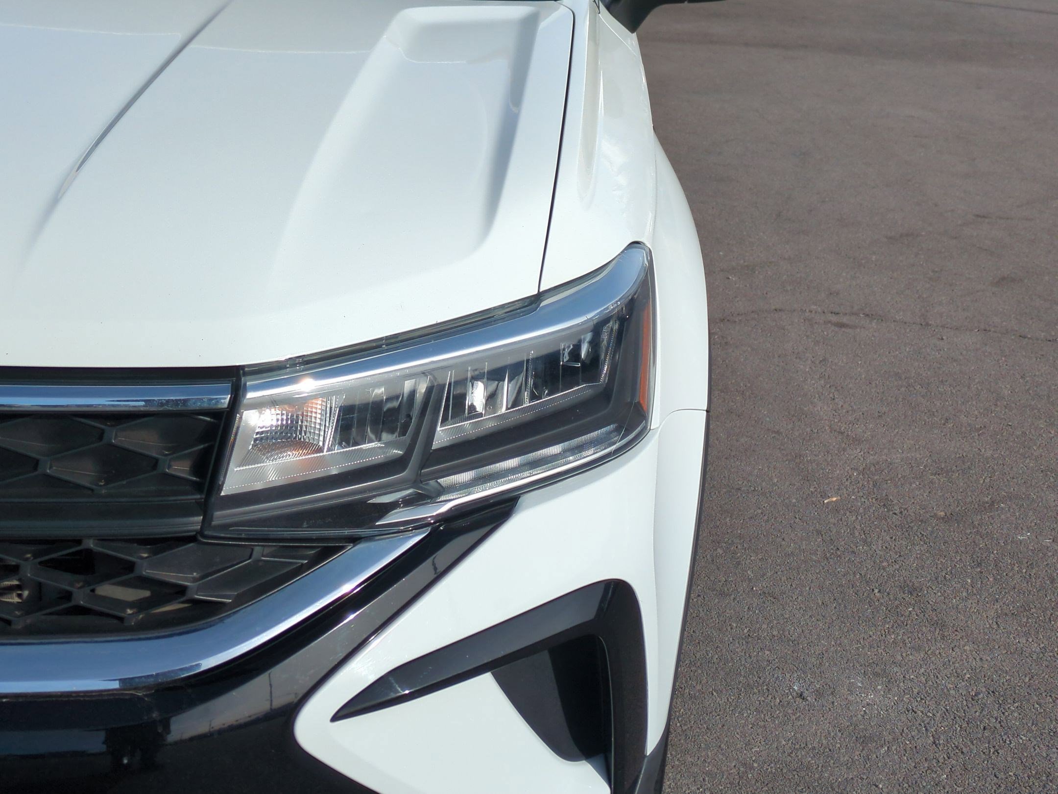 Used 2023 Volkswagen Taos SE image 13