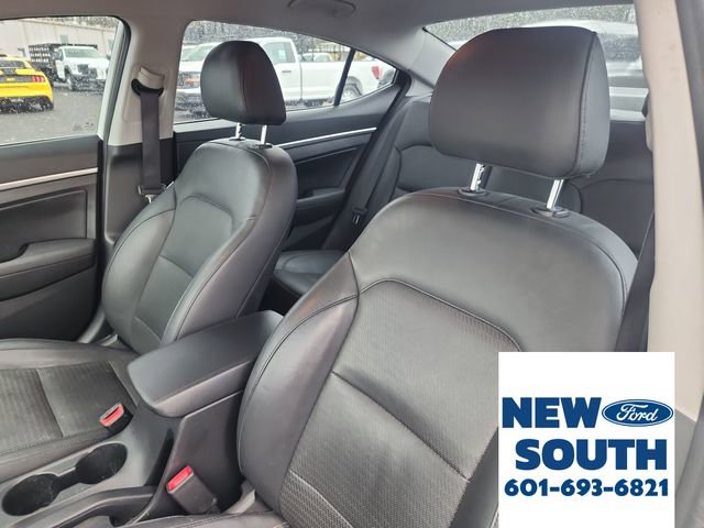Used 2020 Hyundai Elantra Limited w/ Cargo Package (C1) image 9