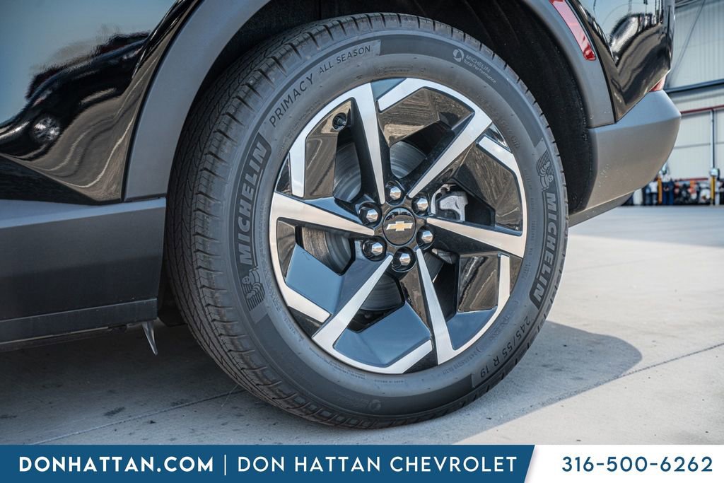 New 2026 Chevrolet Equinox EV LT image 36